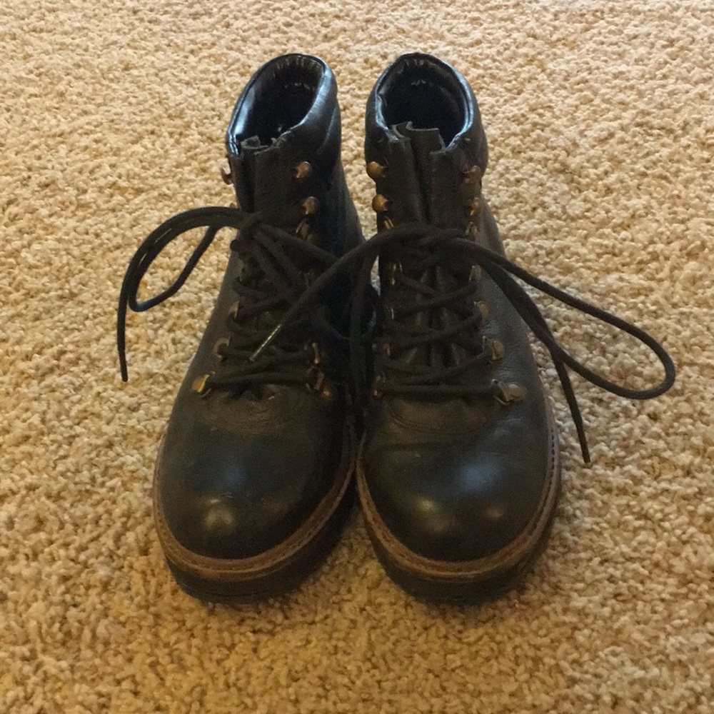 BDG BOOTS 6